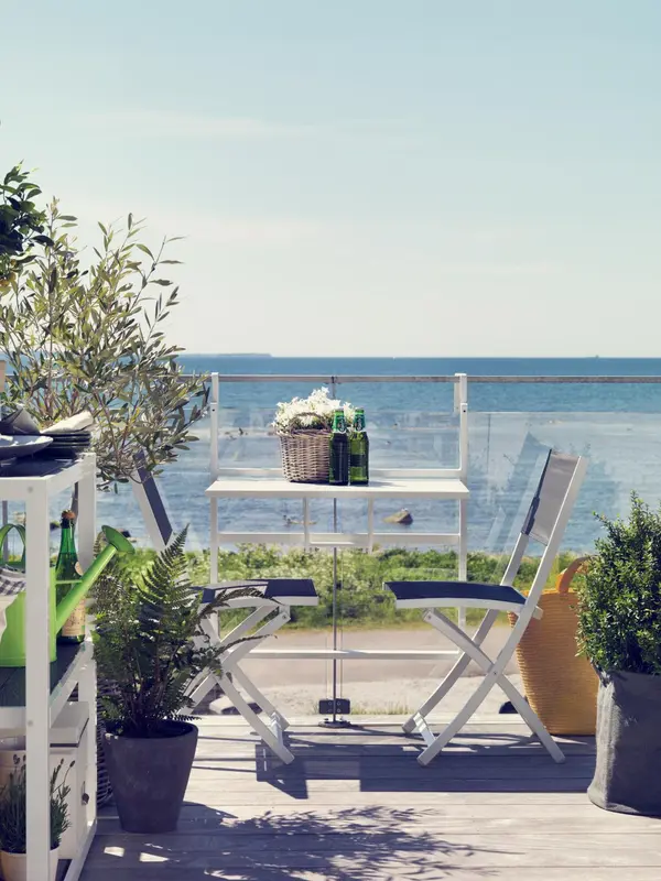 Leone matstol Vit/Grå, en produkt av hög kvalitet till bra pris från Ulfåsa möbler