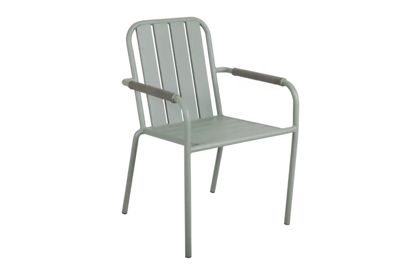 Innes karmstol Dusty Green, en produkt av hög kvalitet till bra pris från Ulfåsa möbler