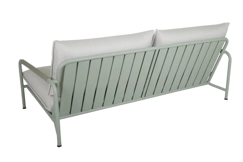 Lerberget 2,5-sits soffa Dusty Green/ash, en produkt av hög kvalitet till bra pris från Ulfåsa möbler