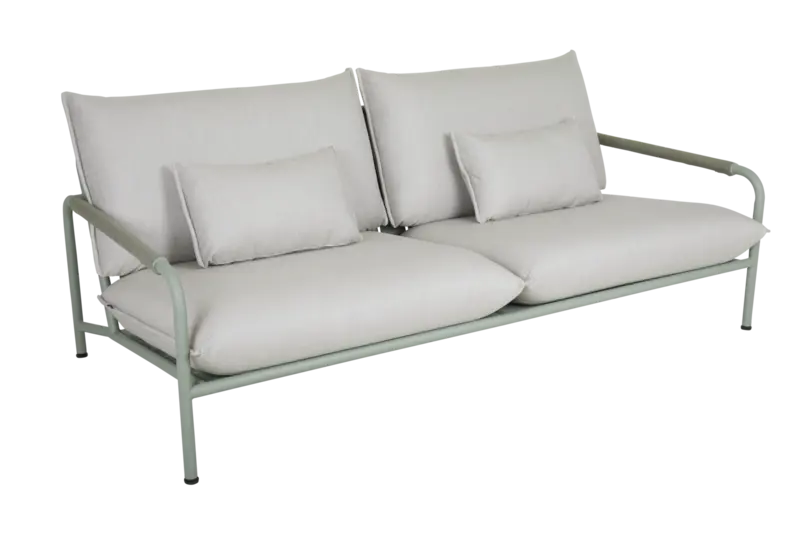 Lerberget 2,5-sits soffa Dusty Green/ash, en produkt av hög kvalitet till bra pris från Ulfåsa möbler