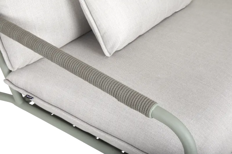 Lerberget fåtölj Dusty Green/ash, en produkt av hög kvalitet till bra pris från Ulfåsa möbler