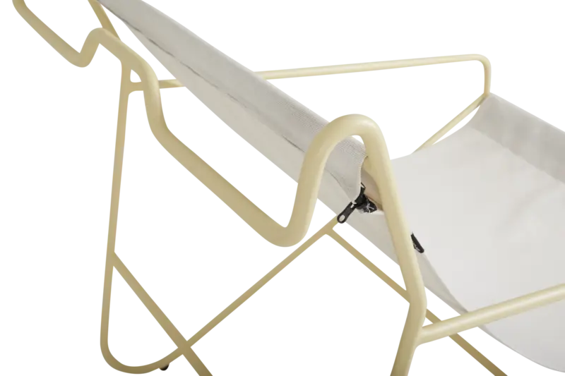 Poul Chair loungefåtölj Lemon/Off-white, en produkt av hög kvalitet till bra pris från Ulfåsa möbler