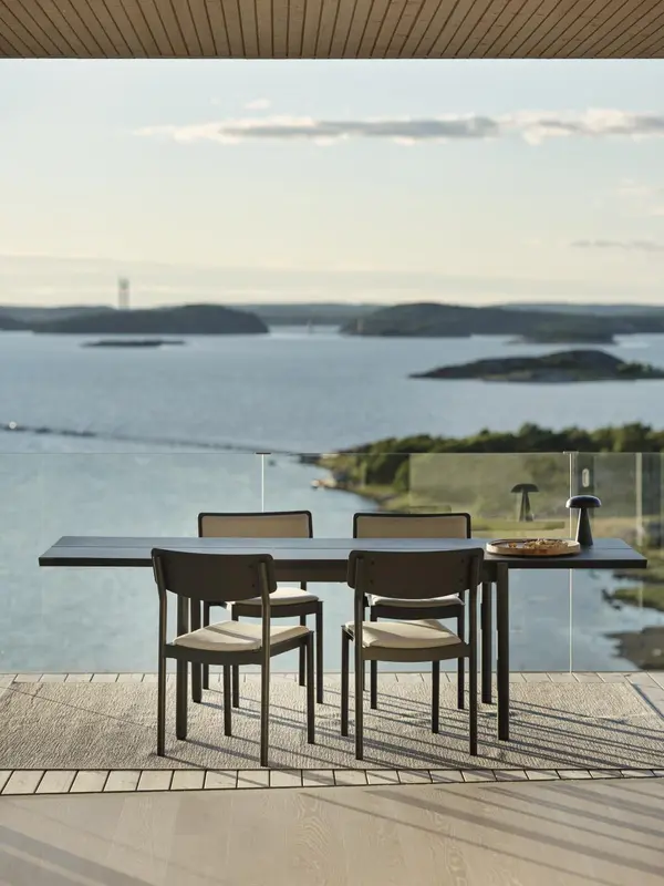 B45 matbord Antracit, en produkt av hög kvalitet till bra pris från Ulfåsa möbler