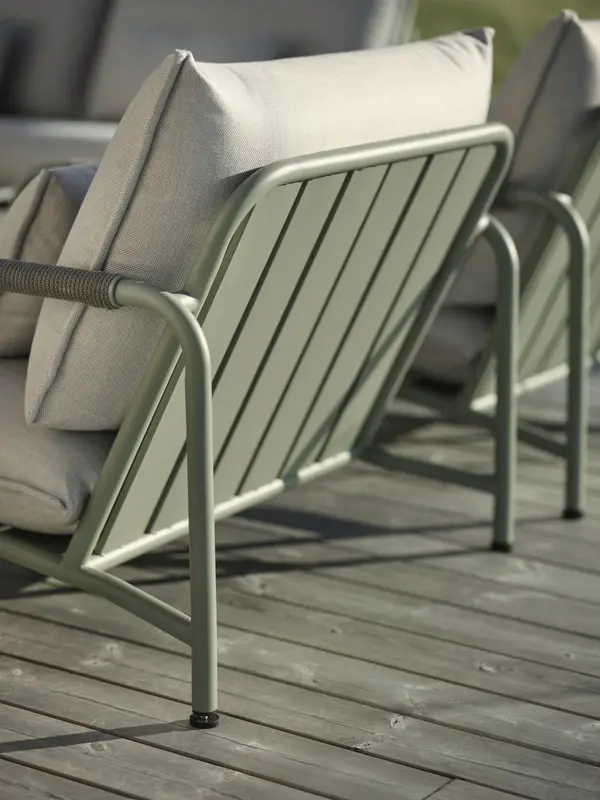 Lerberget fåtölj Dusty Green/ash, en produkt av hög kvalitet till bra pris från Ulfåsa möbler