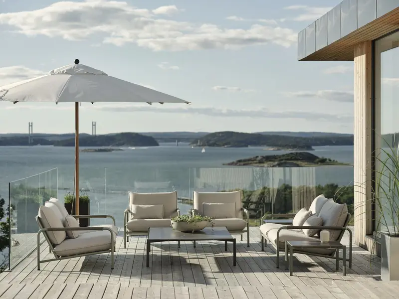 Paliano parasoll Natur/vit, en produkt av hög kvalitet till bra pris från Ulfåsa möbler