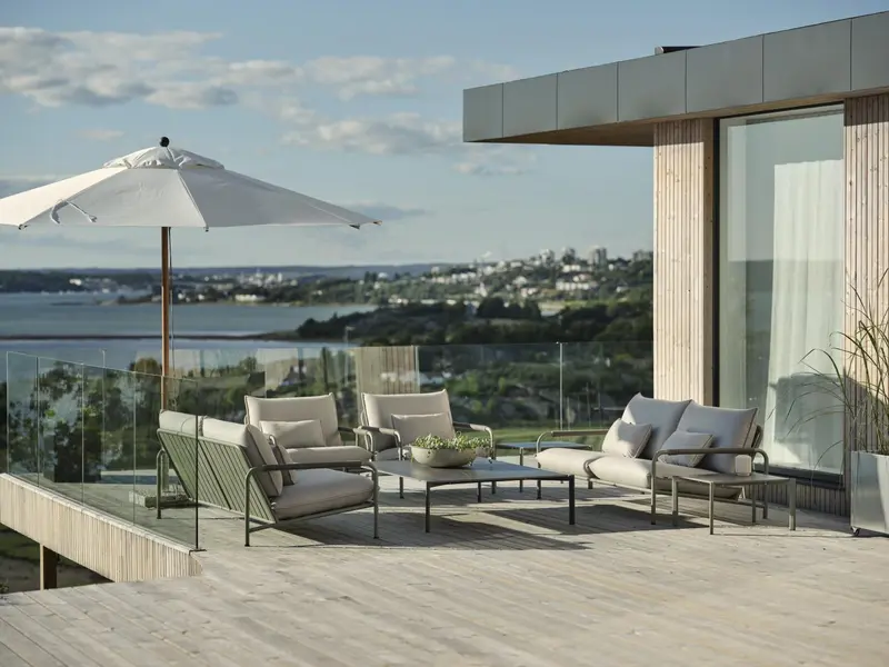 Paliano parasoll Natur/vit, en produkt av hög kvalitet till bra pris från Ulfåsa möbler