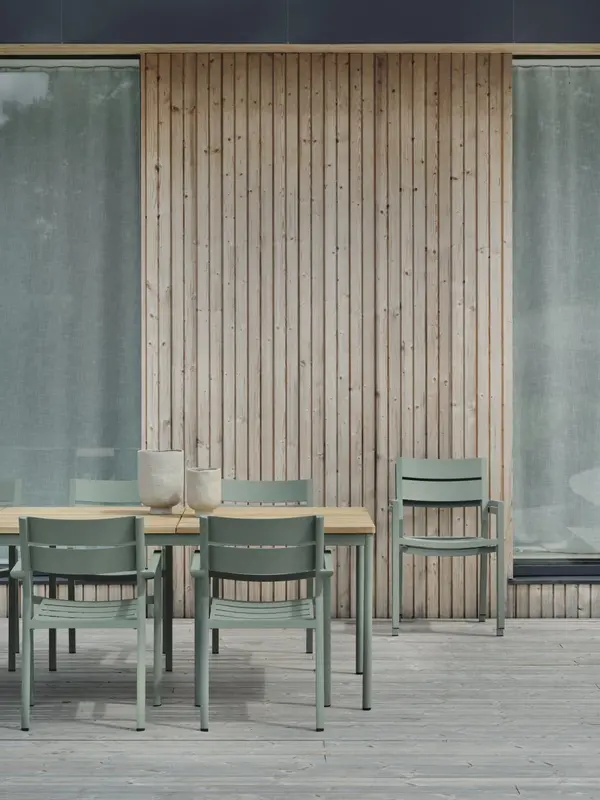 Delia karmstol Dusty Green, en produkt av hög kvalitet till bra pris från Ulfåsa möbler