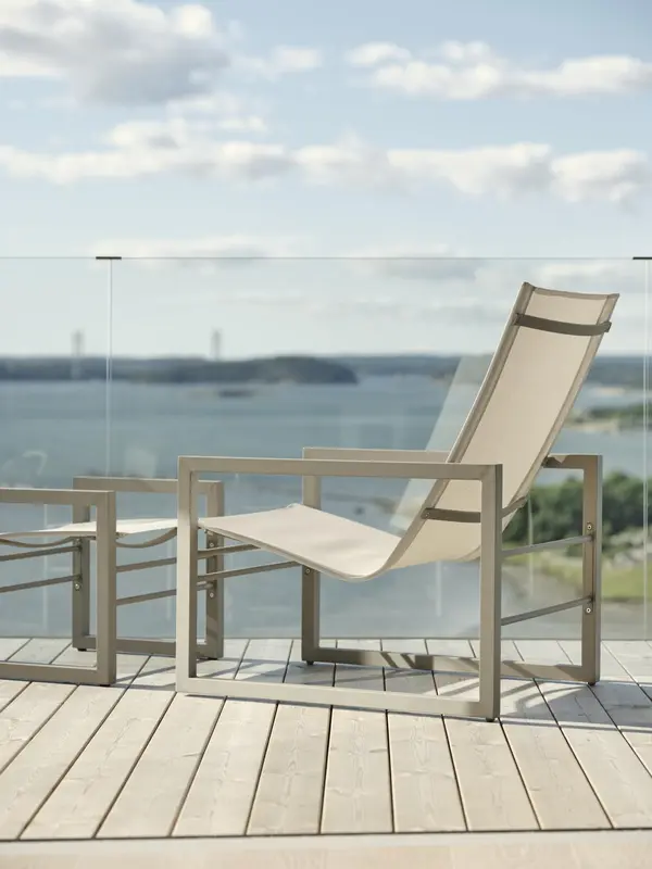 Vevi fotpall Khaki/Off-white, en produkt av hög kvalitet till bra pris från Ulfåsa möbler