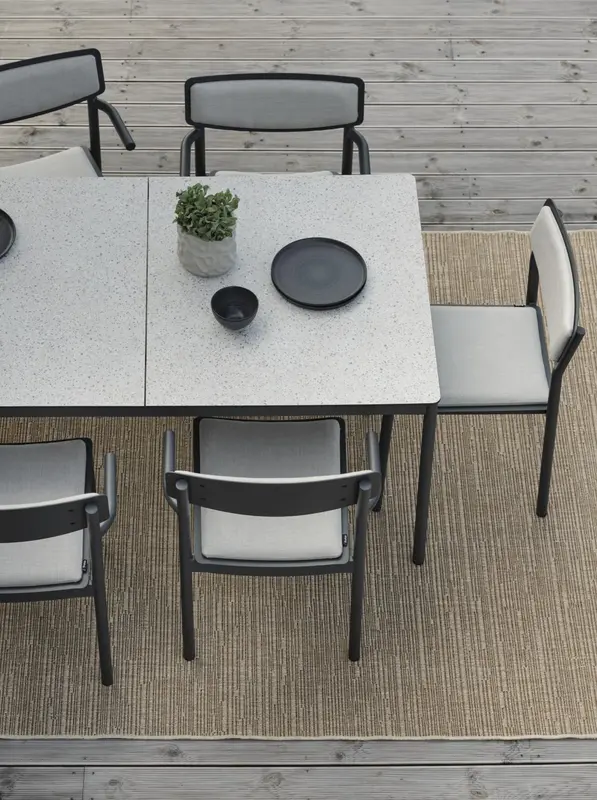 Nox bordsstativ Antracit, en produkt av hög kvalitet till bra pris från Ulfåsa möbler