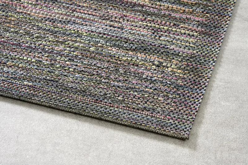 Briza matta Antracit, en produkt av hög kvalitet till bra pris från Ulfåsa möbler