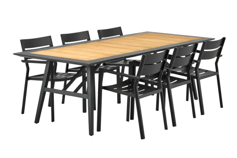 Delia karmstol Svart, en produkt av hög kvalitet till bra pris från Ulfåsa möbler