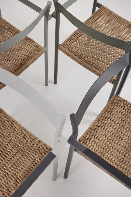 DK matstol Antracit/Natur, en produkt av hög kvalitet till bra pris från Ulfåsa möbler