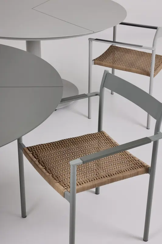 DK matstol Dusty Green/Natur, en produkt av hög kvalitet till bra pris från Ulfåsa möbler