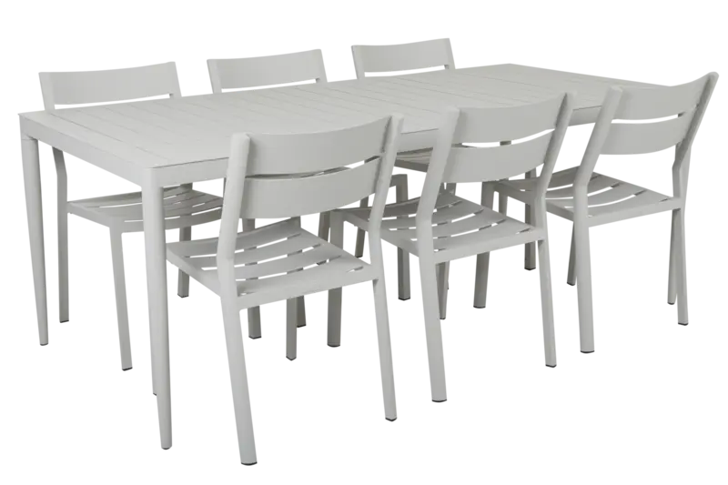 Delia matstol Light Grey, en produkt av hög kvalitet till bra pris från Ulfåsa möbler