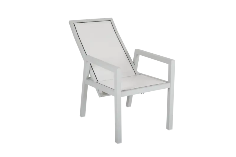 Newfort positionsstol Light Grey/Off-White, en produkt av hög kvalitet till bra pris från Ulfåsa möbler