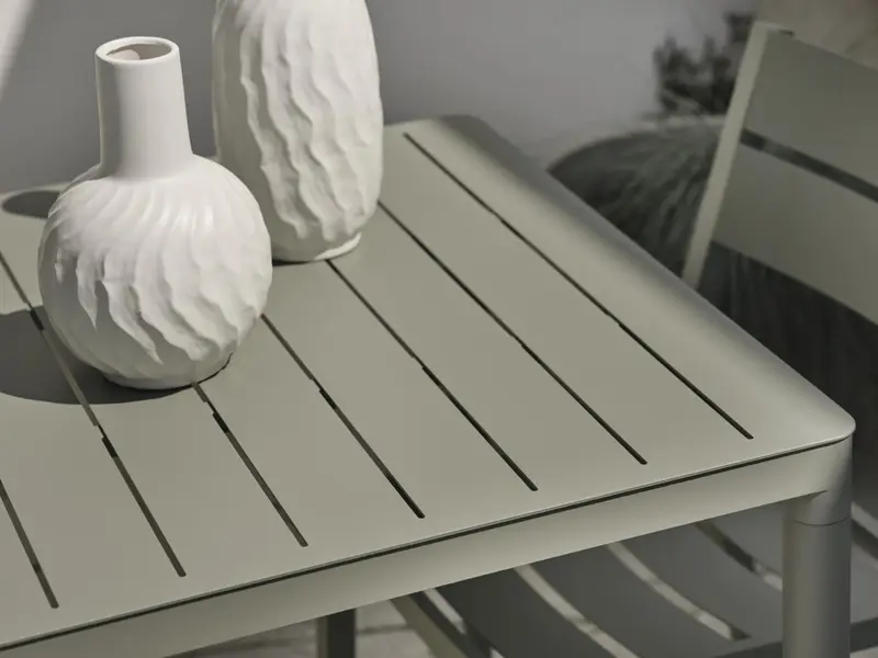 Bigby matbord Dusty Green, en produkt av hög kvalitet till bra pris från Ulfåsa möbler