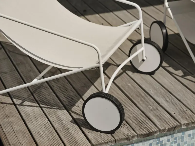 Poul Table sidobord Vit/Off-white, en produkt av hög kvalitet till bra pris från Ulfåsa möbler