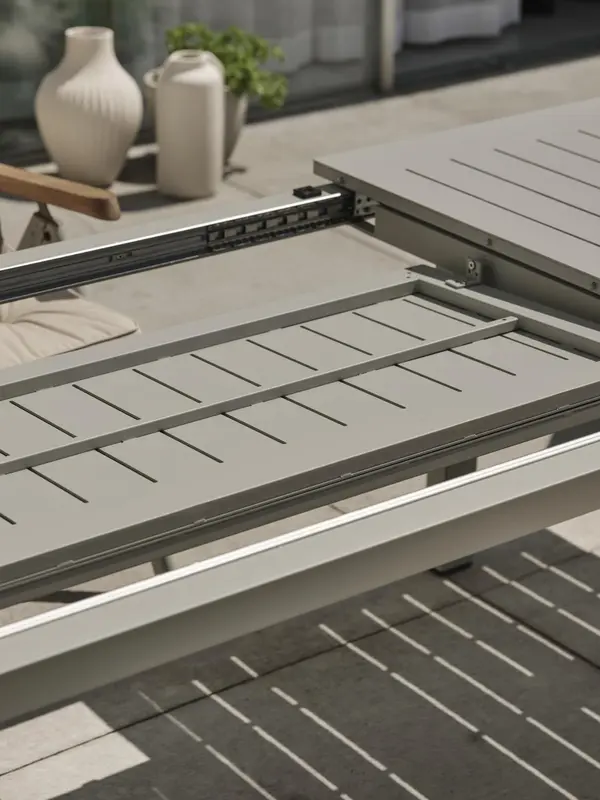 Lomma matbord Light Grey, en produkt av hög kvalitet till bra pris från Ulfåsa möbler