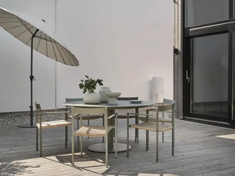 DK matstol Dusty Green/Natur, en produkt av hög kvalitet till bra pris från Ulfåsa möbler