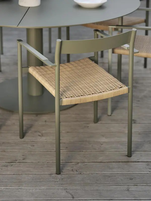 DK matstol Nordic Green/Natur, en produkt av hög kvalitet till bra pris från Ulfåsa möbler