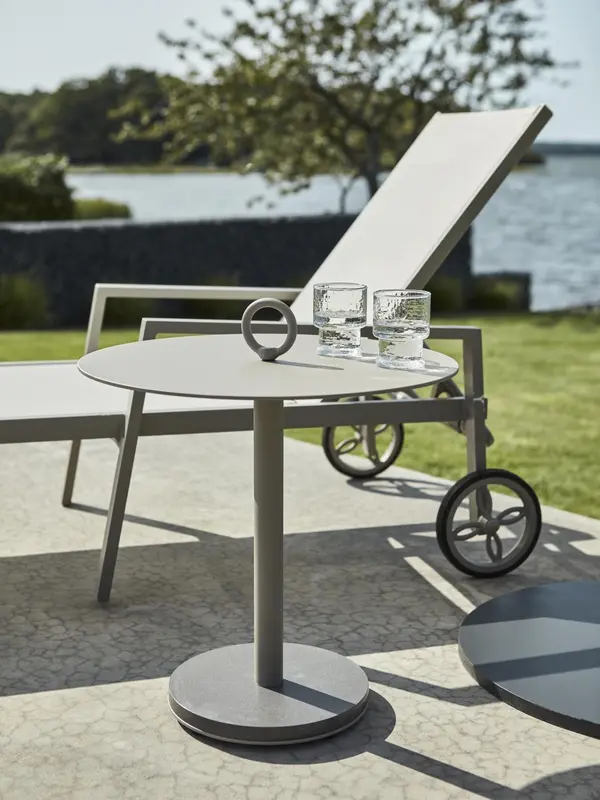 Niobe sidobord Khaki, en produkt av hög kvalitet till bra pris från Ulfåsa möbler