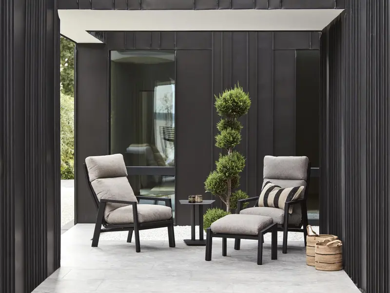 Slide positionsfåtölj Svart/Ash, en produkt av hög kvalitet till bra pris från Ulfåsa möbler