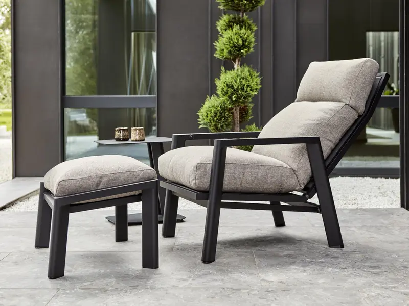 Slide positionsfåtölj Svart/Ash, en produkt av hög kvalitet till bra pris från Ulfåsa möbler