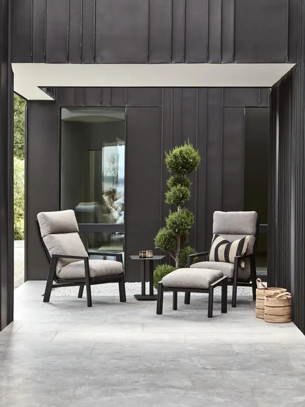 Slide positionsfåtölj Svart/Ash, en produkt av hög kvalitet till bra pris från Ulfåsa möbler