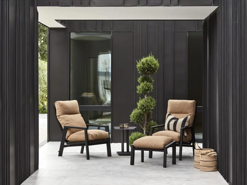 Slide positionsfåtölj Svart/Cinnamon Gold, en produkt av hög kvalitet till bra pris från Ulfåsa möbler