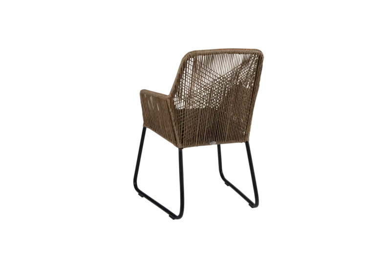 Midway karmstol Natur/svart, en produkt av hög kvalitet till bra pris från Ulfåsa möbler