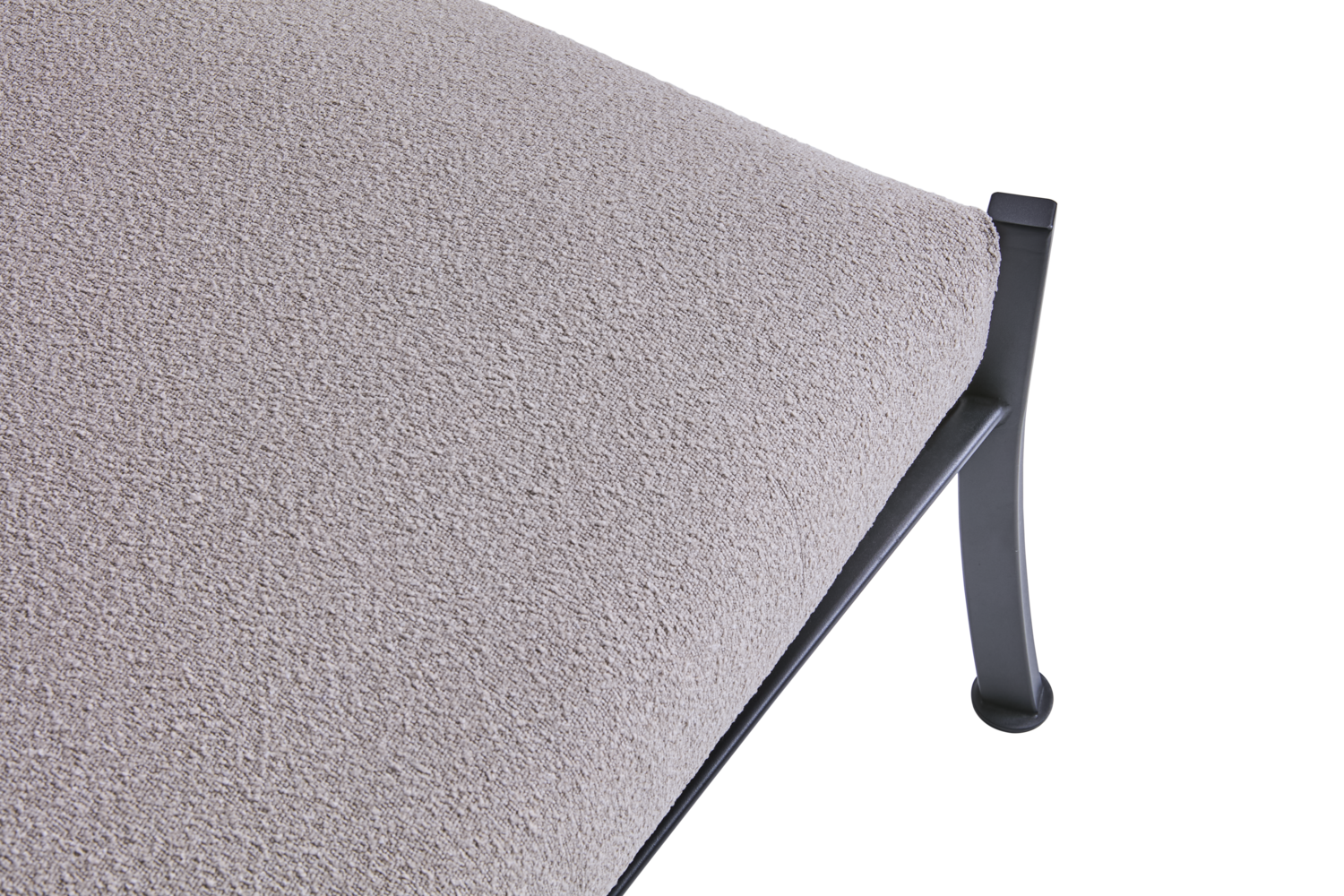 Delux ottoman Black/Teddy Beige, en produkt av hög kvalitet till bra pris från Ulfåsa möbler