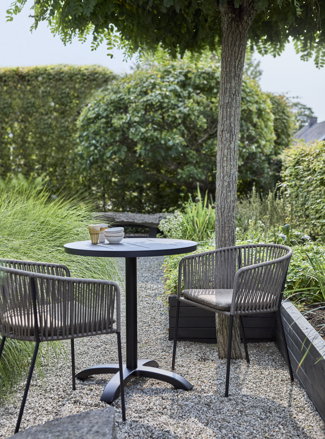 Piatto karmstol Svart/Raw Peanut, en produkt av hög kvalitet till bra pris från Ulfåsa möbler