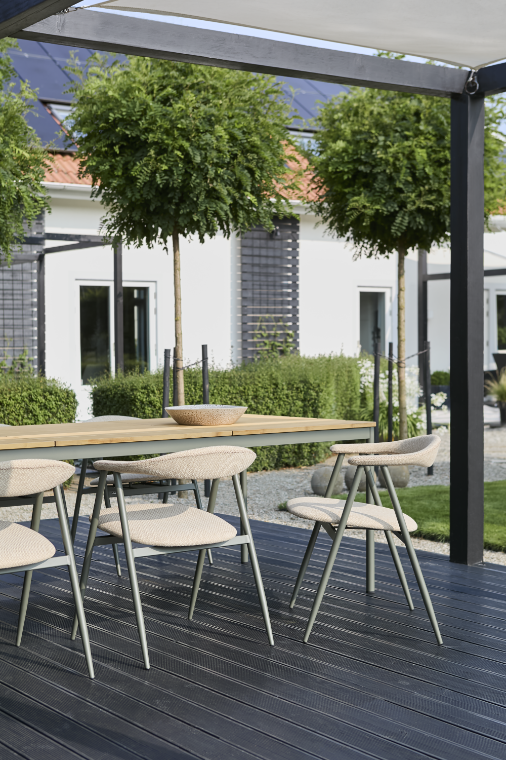 Boi karmstol Nordic Green/Barley, en produkt av hög kvalitet till bra pris från Ulfåsa möbler