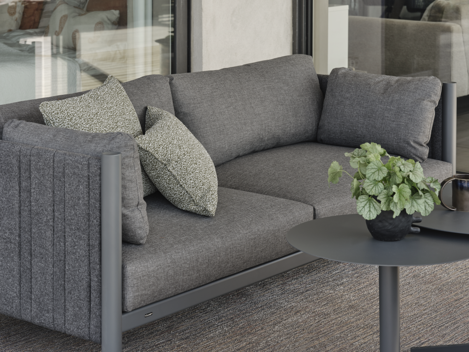 Brad 2,5-sits soffa Antracit/Charcoal Grey, en produkt av hög kvalitet till bra pris från Ulfåsa möbler