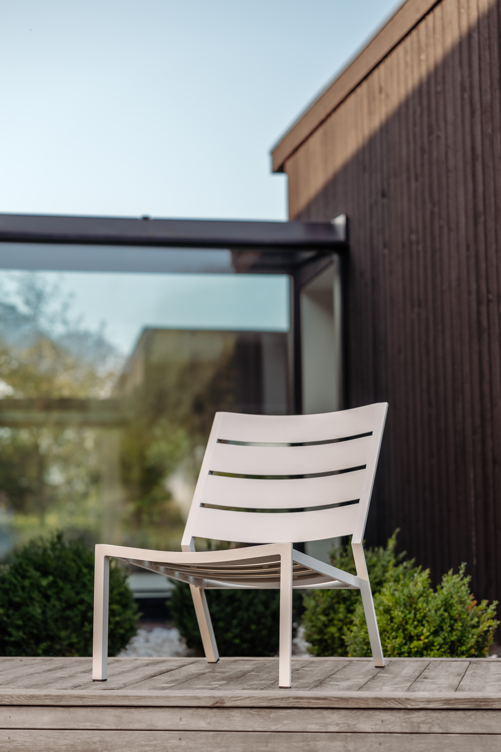 Delia loungefåtölj Light Grey, en produkt av hög kvalitet till bra pris från Ulfåsa möbler