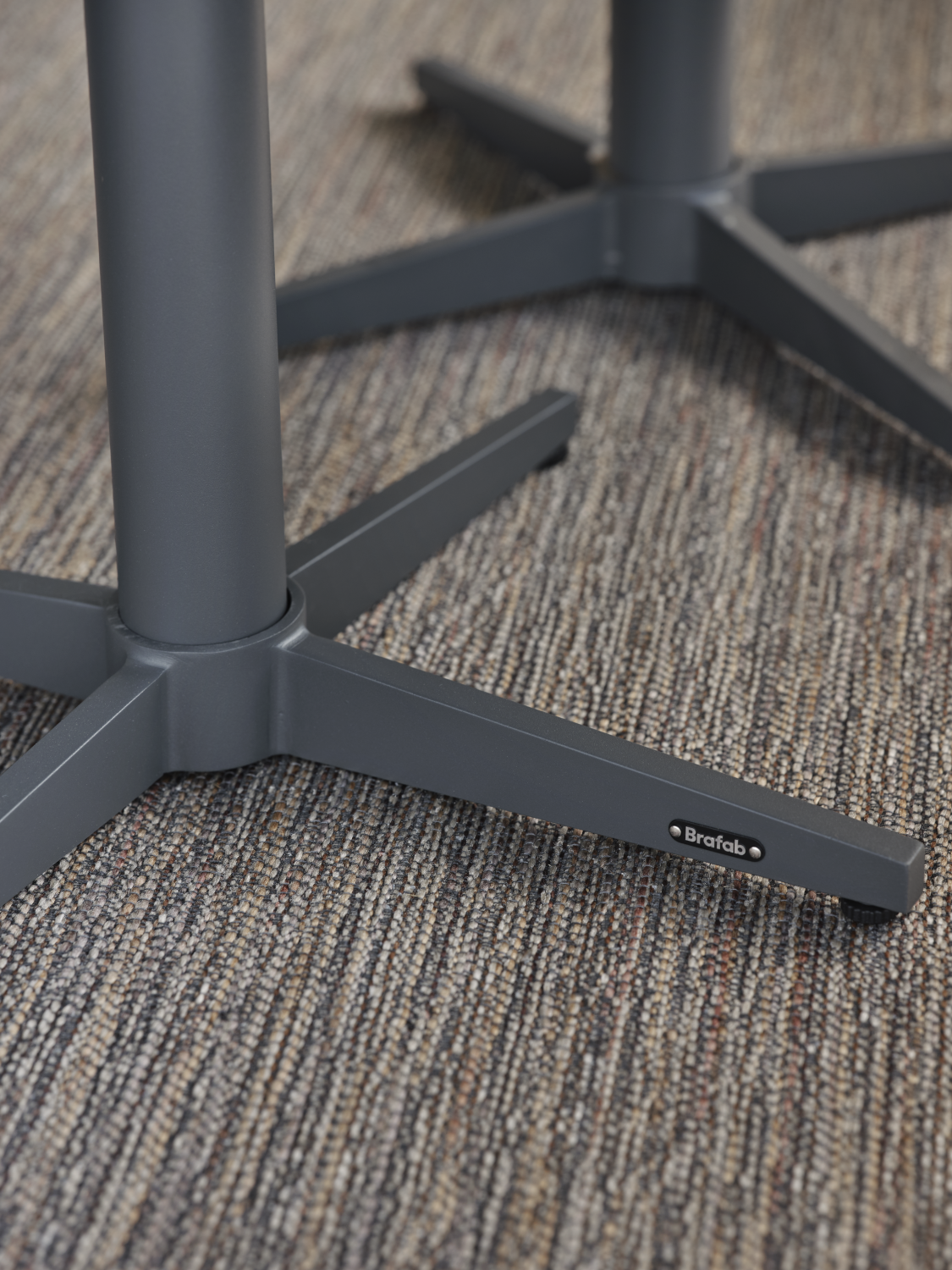 Mill soffbord Antracit, en produkt av hög kvalitet till bra pris från Ulfåsa möbler