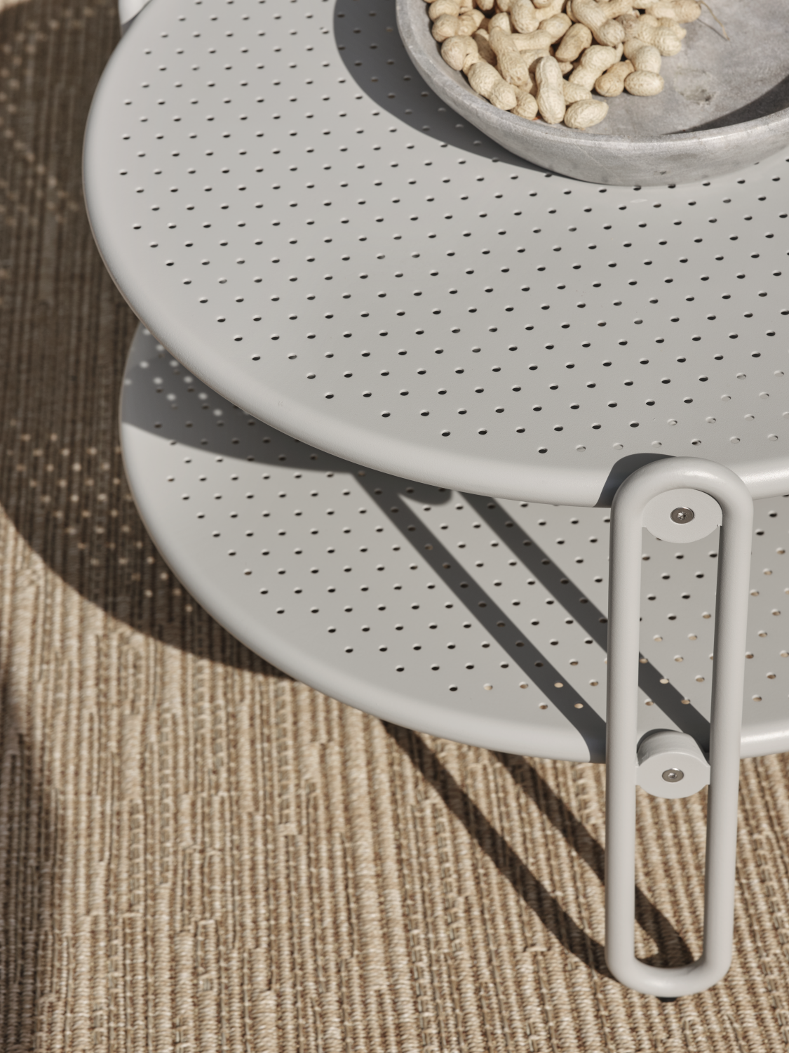 Blixt soffbord Light Grey, en produkt av hög kvalitet till bra pris från Ulfåsa möbler