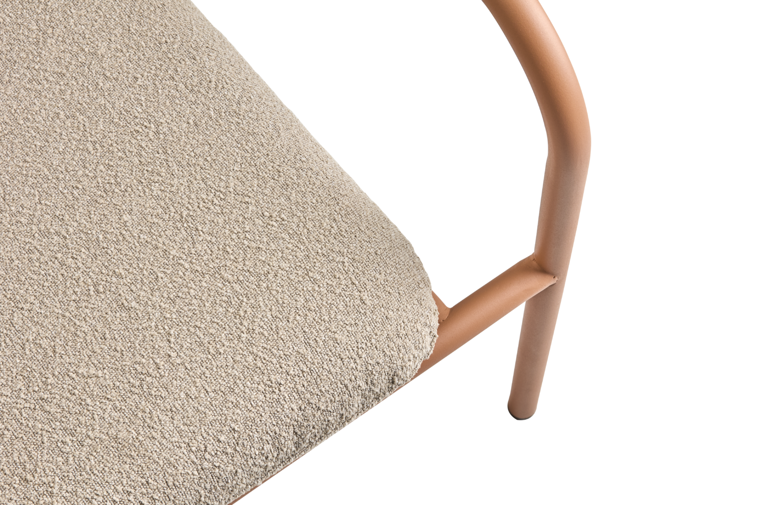 Bendt 2-sitssoffa Peach/Teddy Beige, en produkt av hög kvalitet till bra pris från Ulfåsa möbler