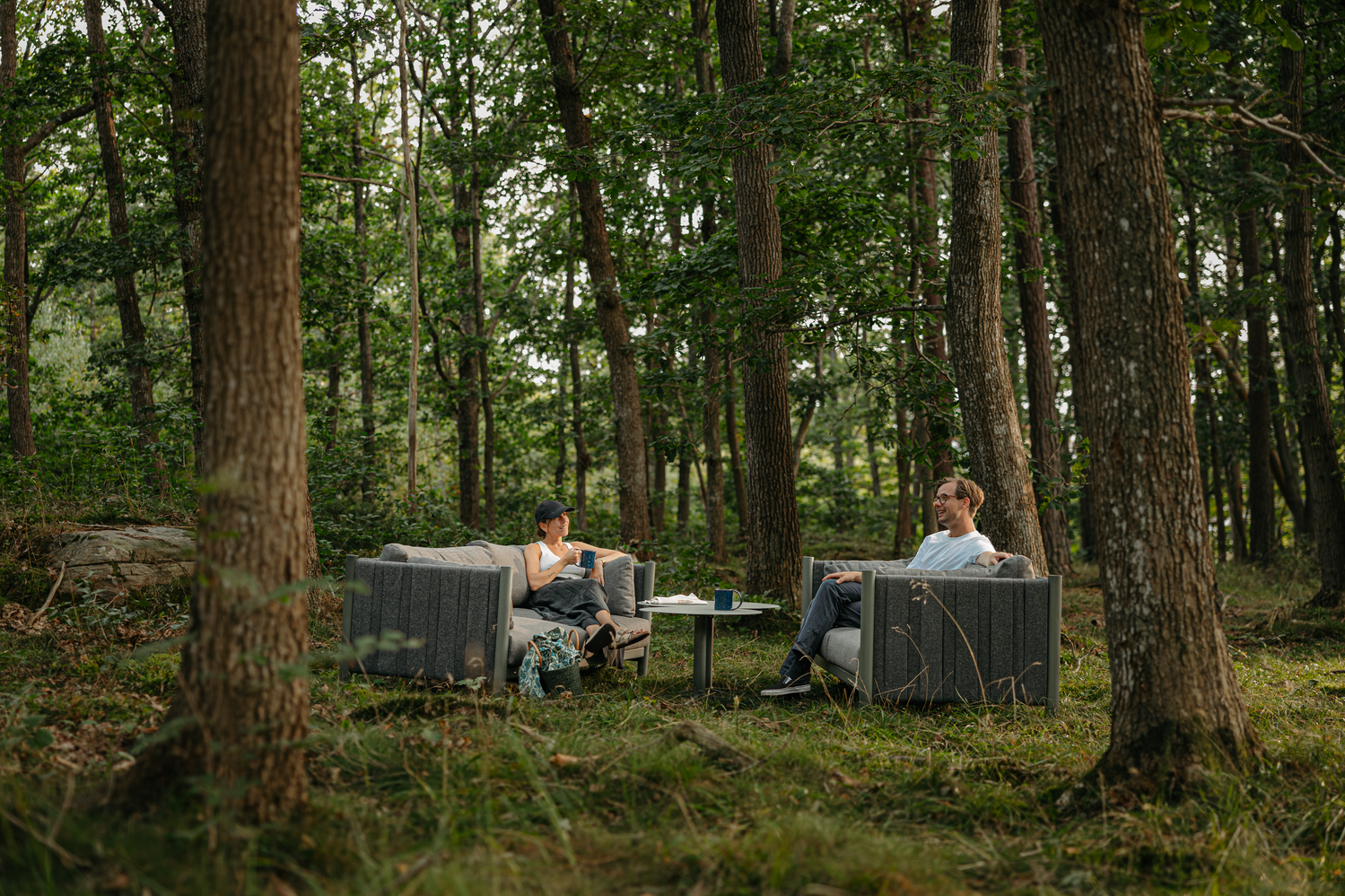 Brad 2,5-sits soffa Nordic Green/Charcoal Grey, en produkt av hög kvalitet till bra pris från Ulfåsa möbler