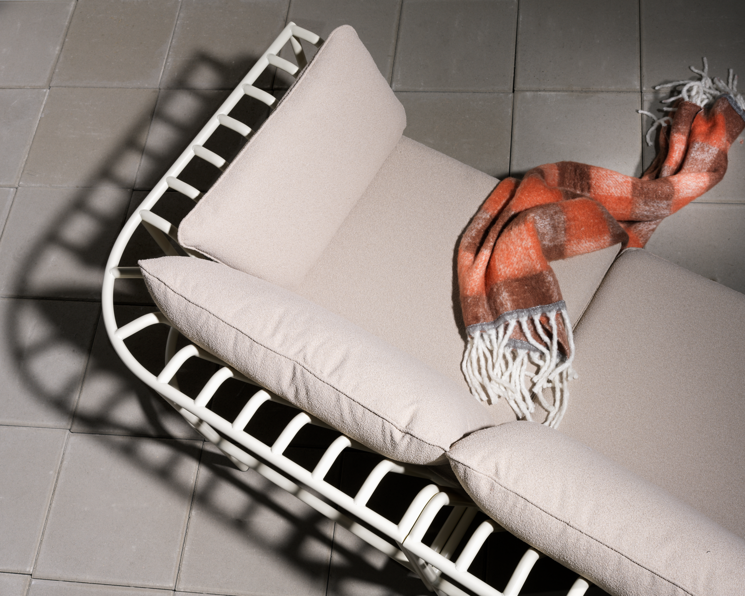 Collier hörn Pearl White/Teddy Beige, en produkt av hög kvalitet till bra pris från Ulfåsa möbler