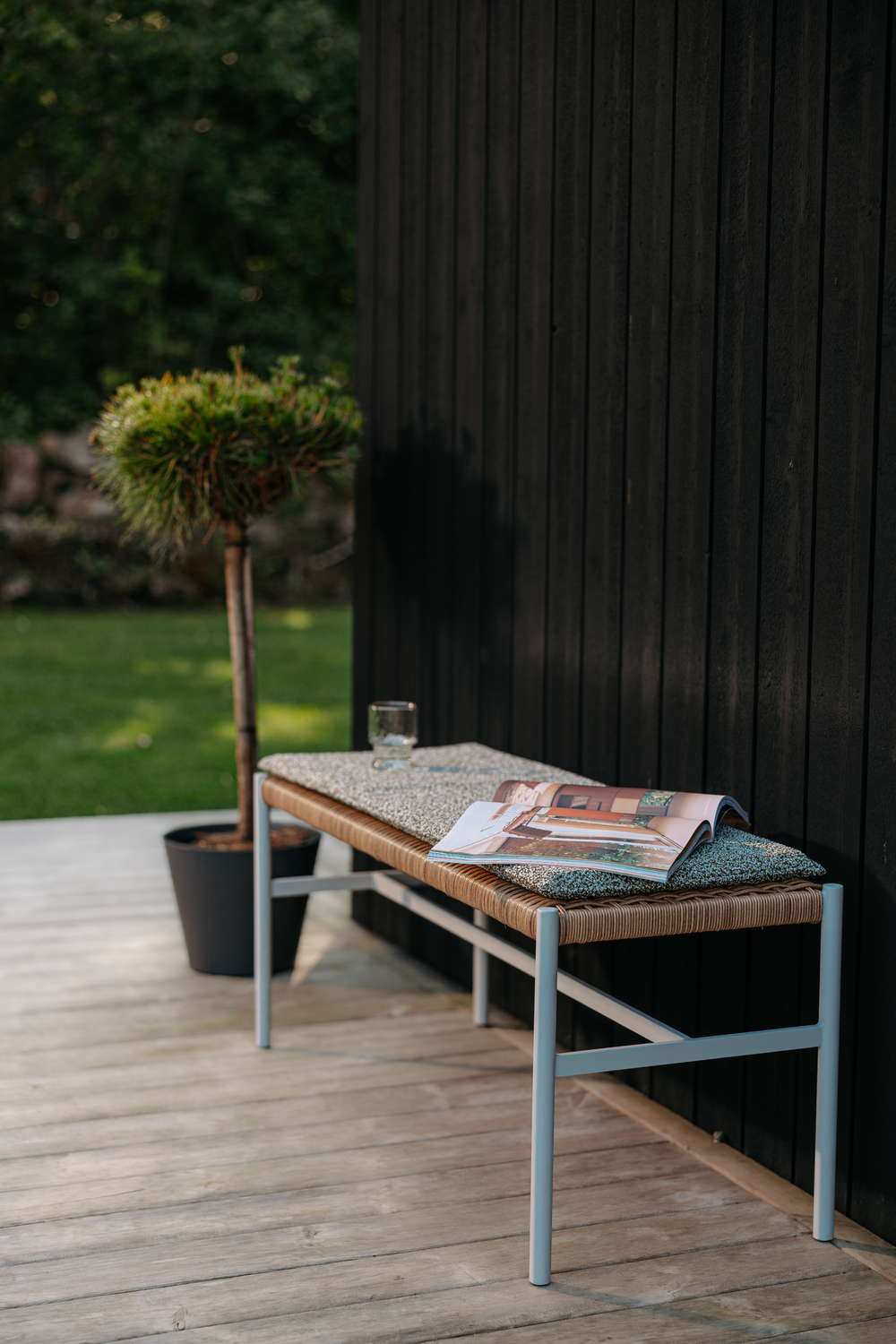 DK bänk Light Grey/Natur, en produkt av hög kvalitet till bra pris från Ulfåsa möbler