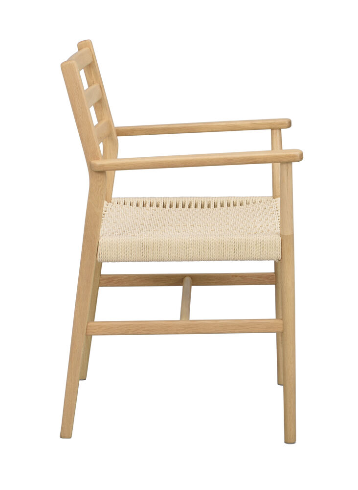 Harlan karmstol ek/flätad sits, en produkt av hög kvalitet till bra pris från Ulfåsa möbler