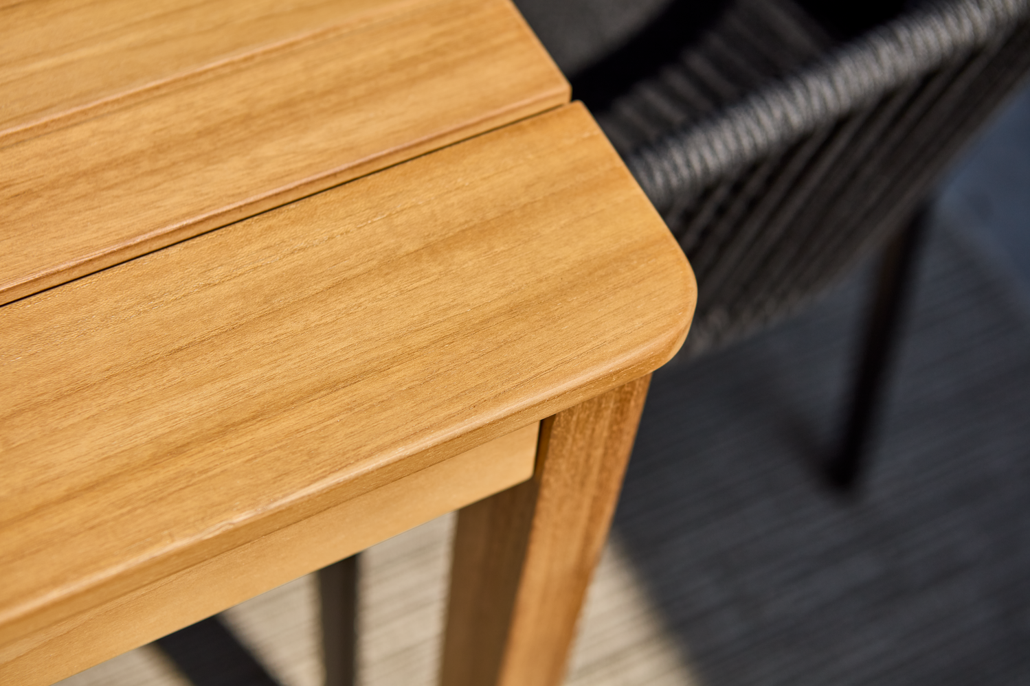 Joe matbord Natur, en produkt av hög kvalitet till bra pris från Ulfåsa möbler