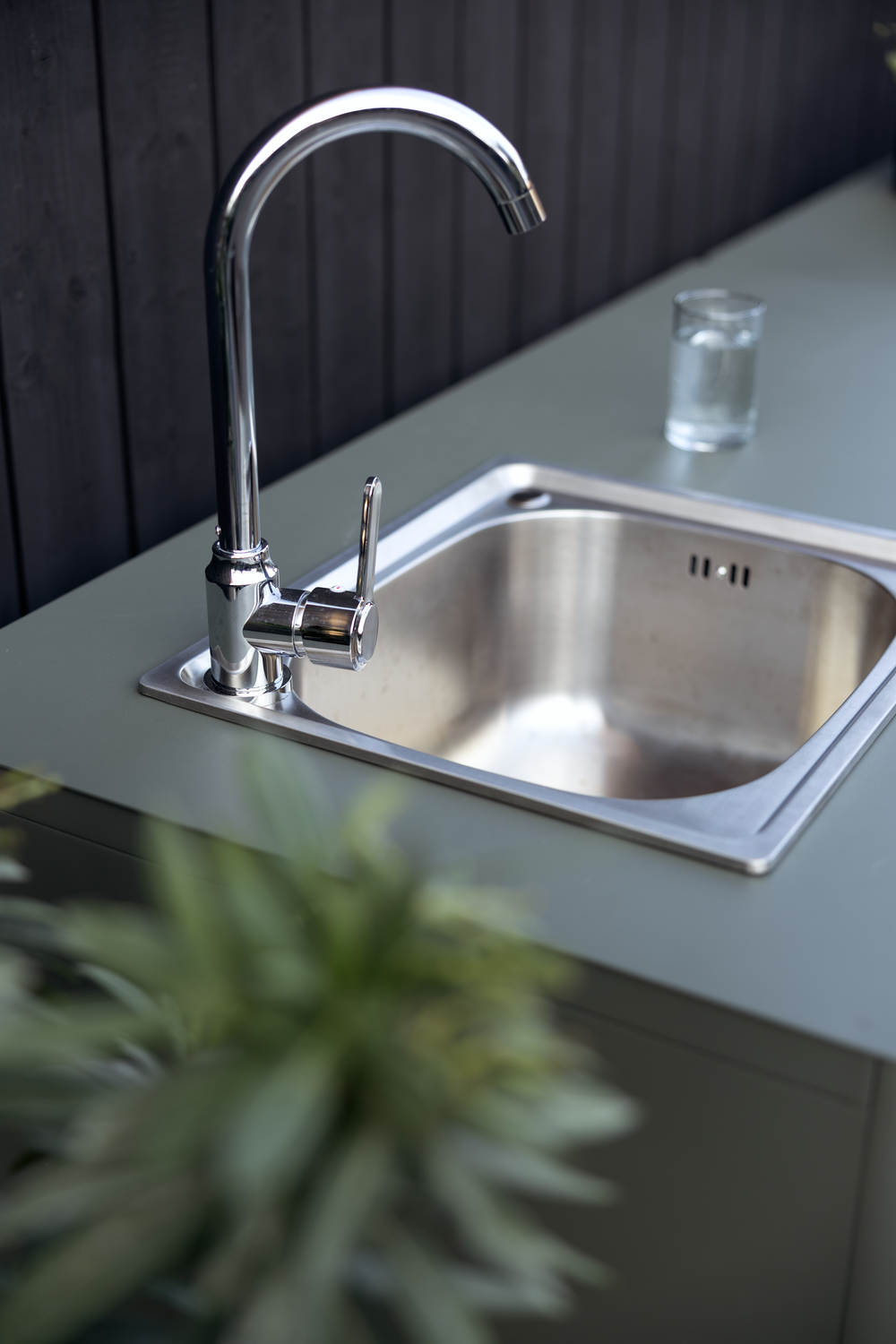 Kelia utekök Nordic Green, en produkt av hög kvalitet till bra pris från Ulfåsa möbler