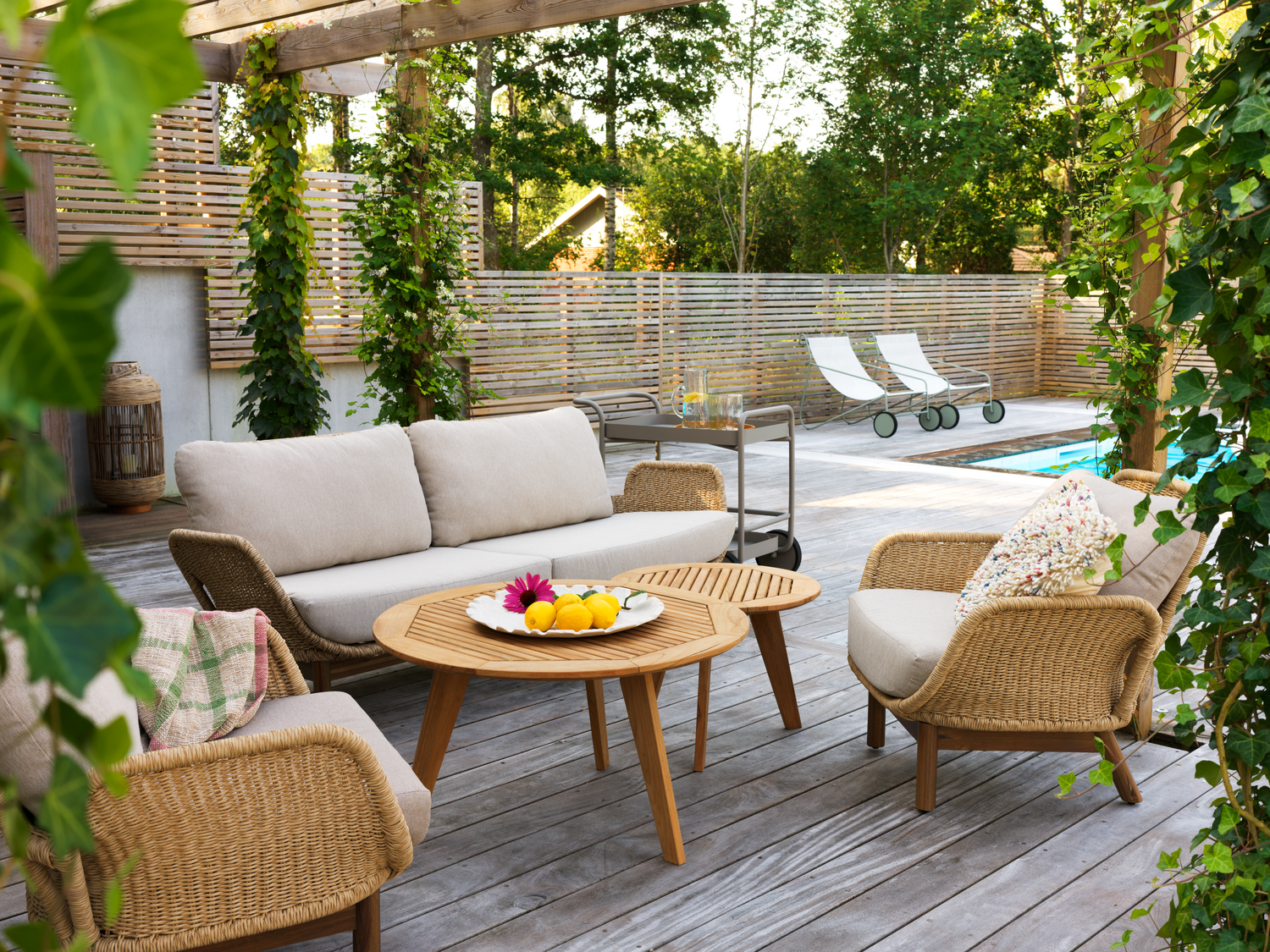 Lily 2,5-sits soffa Twist Straw/Plush Wheat, en produkt av hög kvalitet till bra pris från Ulfåsa möbler