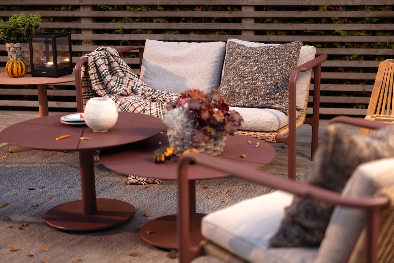 Peace soffbord Zin Red, en produkt av hög kvalitet till bra pris från Ulfåsa möbler