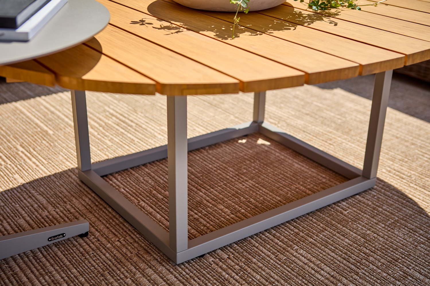 Olive soffbord Khaki/Bambu, en produkt av hög kvalitet till bra pris från Ulfåsa möbler